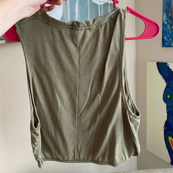 Gymshark Green Floral Crop Top - Picture 4 of 6